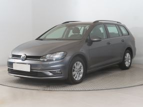 Volkswagen Golf - 2020