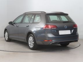 Volkswagen Golf - 2020