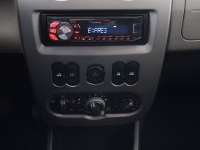 Dacia Sandero - 2009