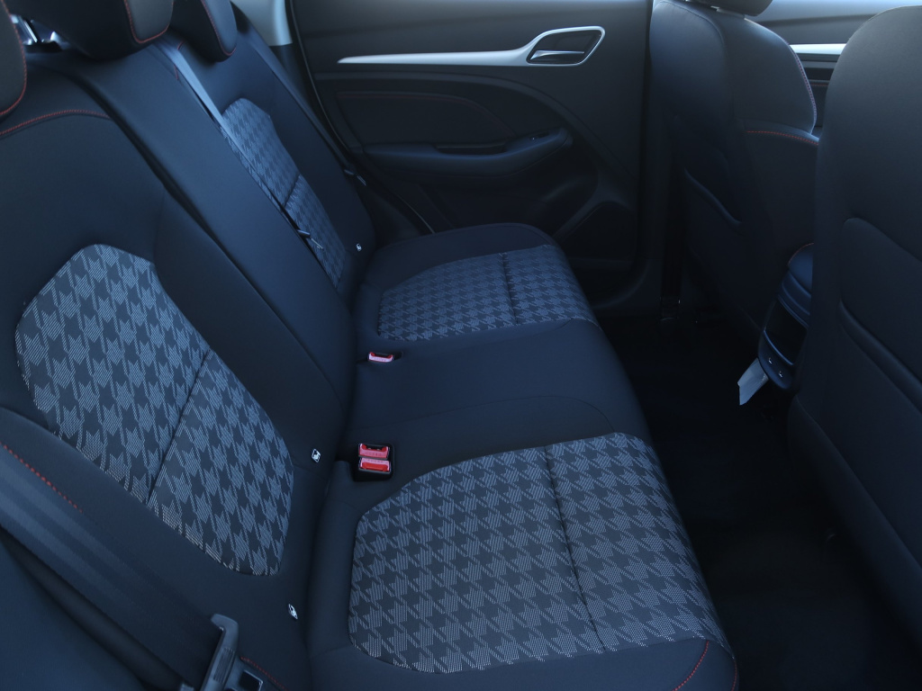 MG ZS SUV