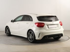 Mercedes-Benz A - 2012
