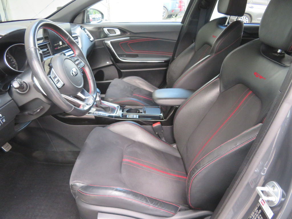 Kia ProCeed