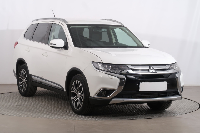 Mitsubishi Outlander 2016