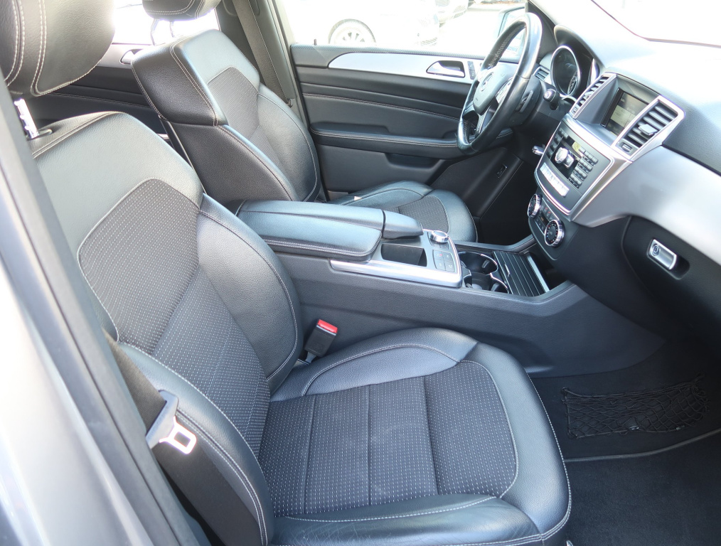 Mercedes-Benz ML