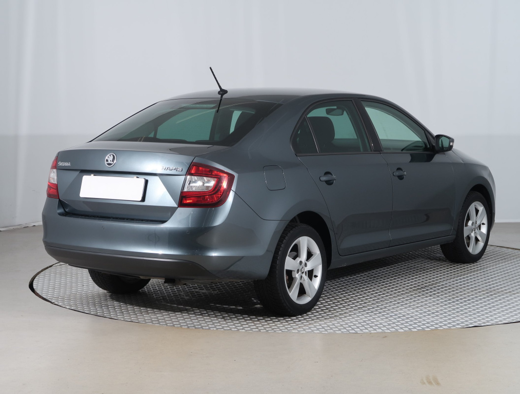 Škoda Rapid