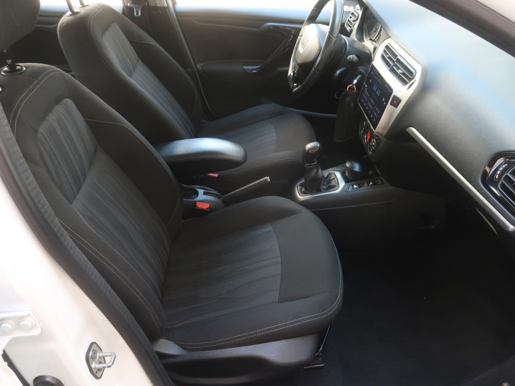 Peugeot 301