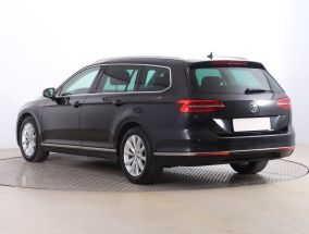 Volkswagen Passat - 2015