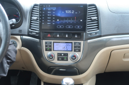 Hyundai Santa Fe 2011