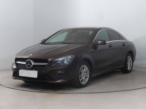Mercedes-Benz CLA - 2015