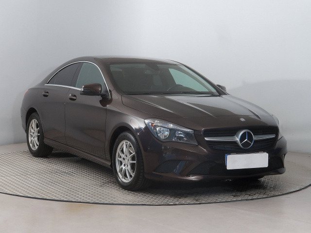 Mercedes-Benz CLA 2015
