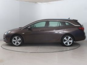 Opel Astra - 2016