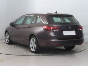 Opel Astra - 2016