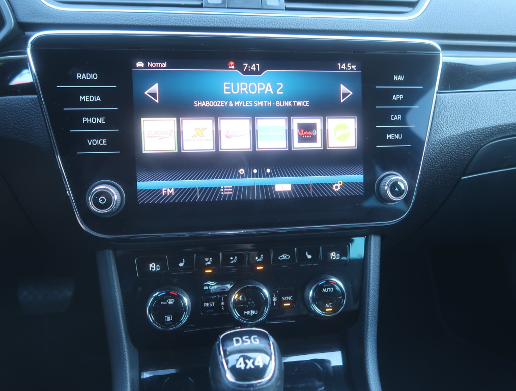 Škoda Superb