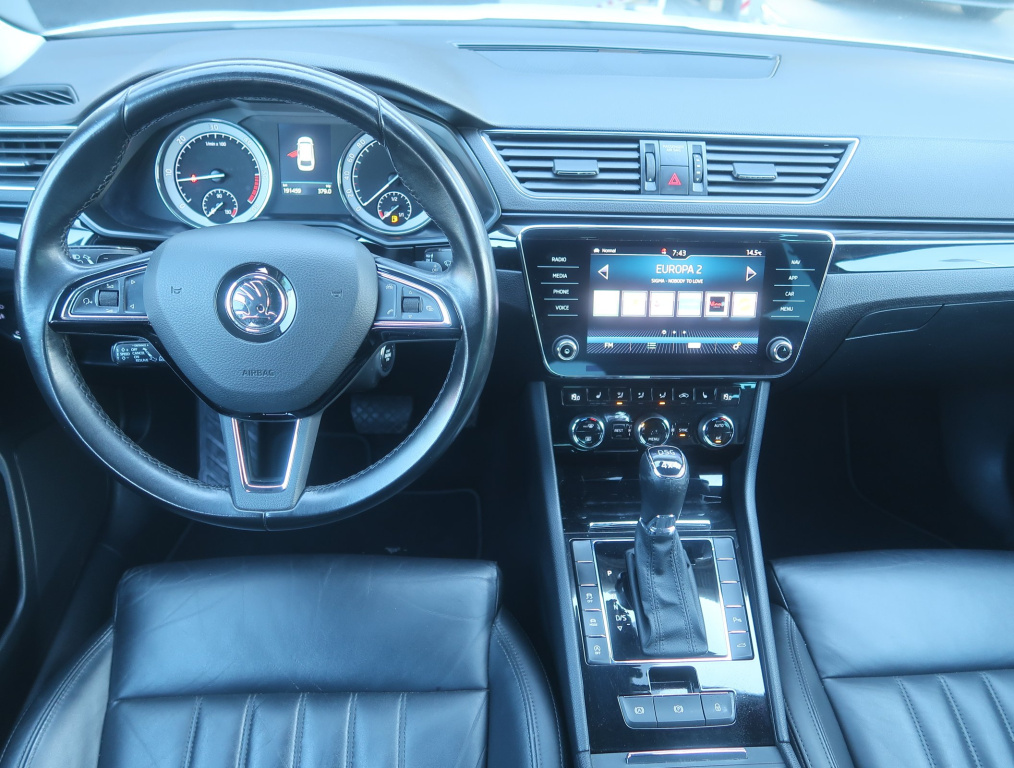 Škoda Superb