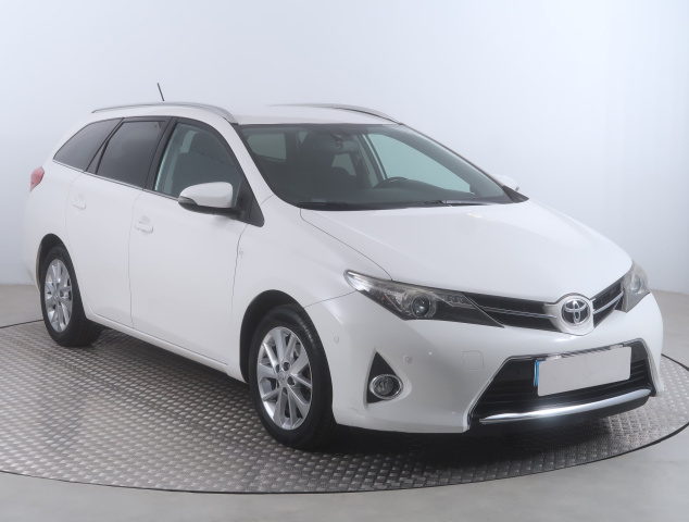 Toyota Auris 2014