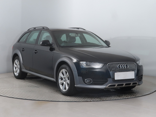 Audi A4 Allroad 2013
