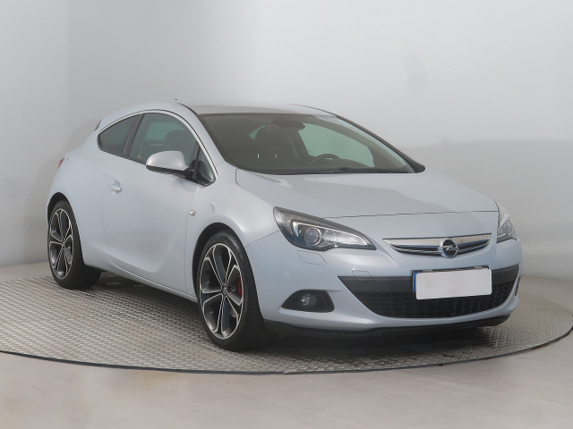 Opel Astra 2012