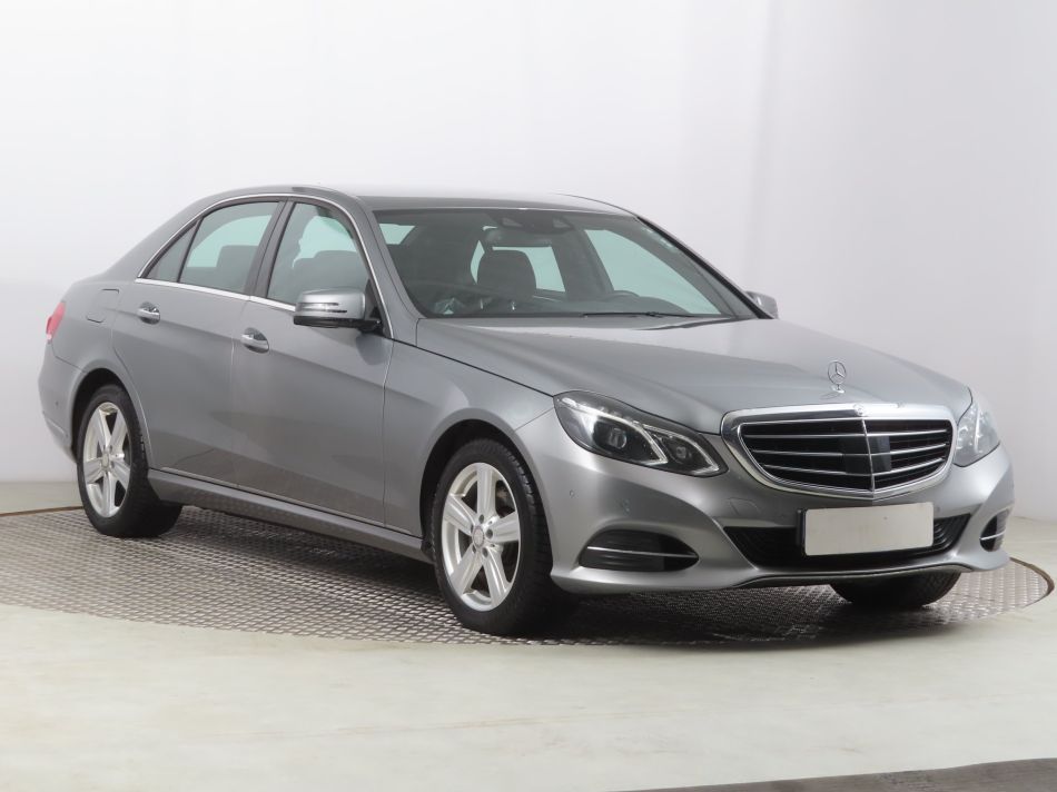 Mercedes-Benz E - 2013