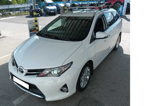Toyota Auris 2014
