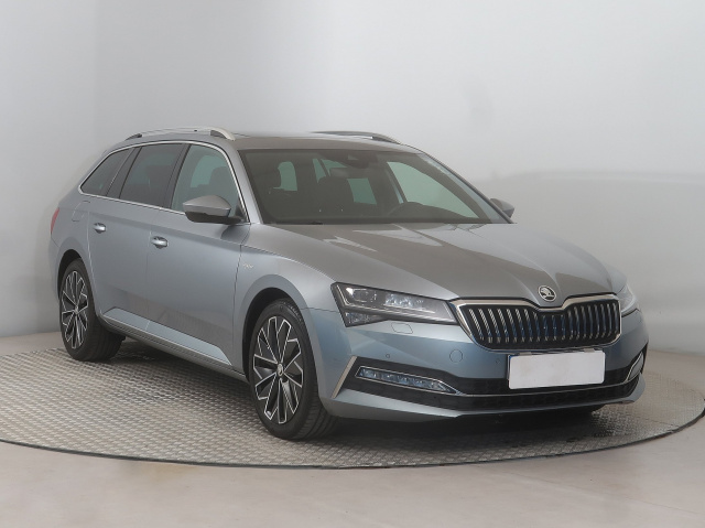 Škoda Superb 2021