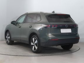 Volkswagen Tiguan - 2024