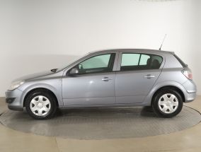Opel Astra - 2010