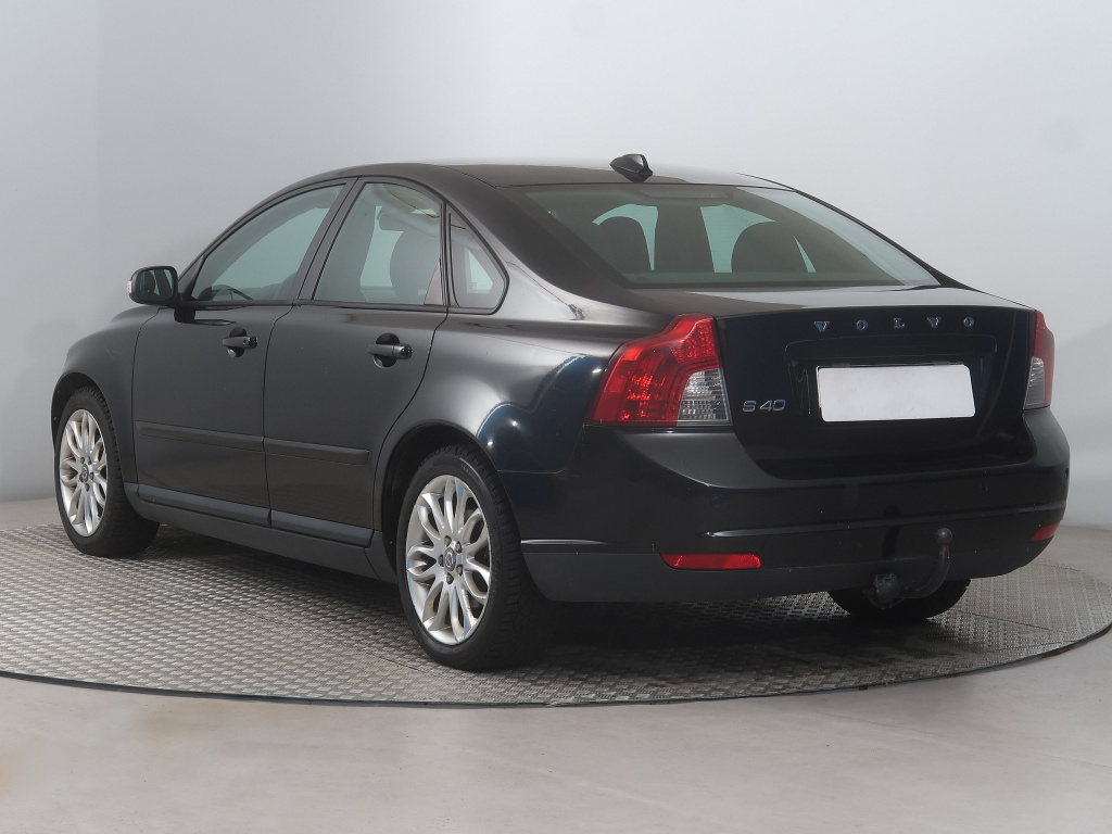 Volvo S40