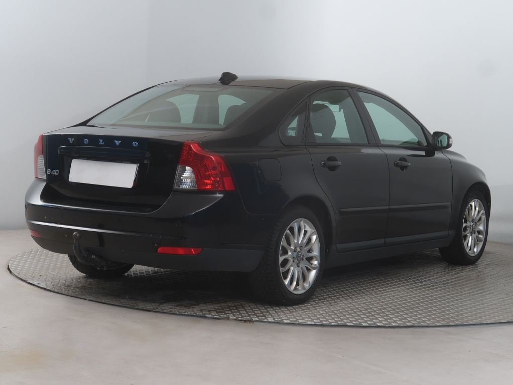 Volvo S40