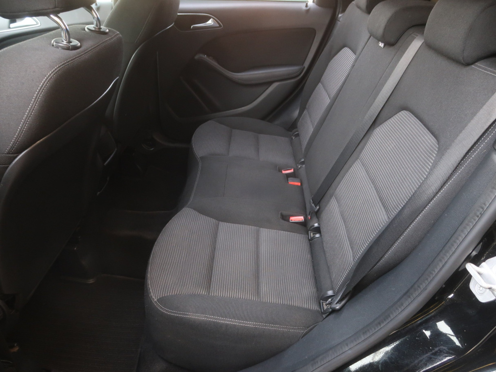 Mercedes-Benz B