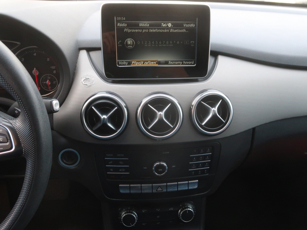 Mercedes-Benz B