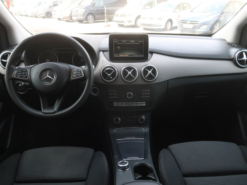 Mercedes-Benz B
