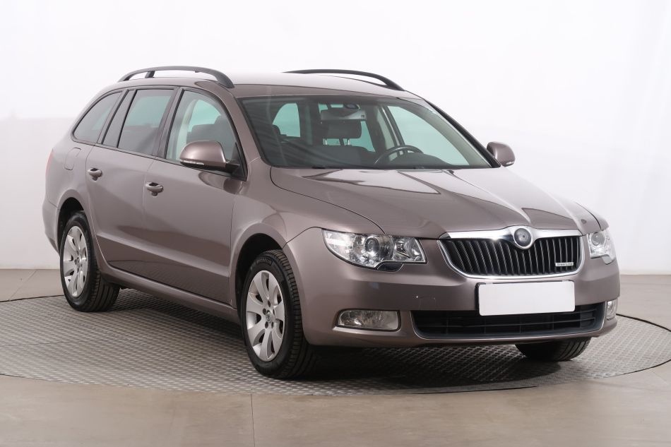 Skoda Superb - 2011