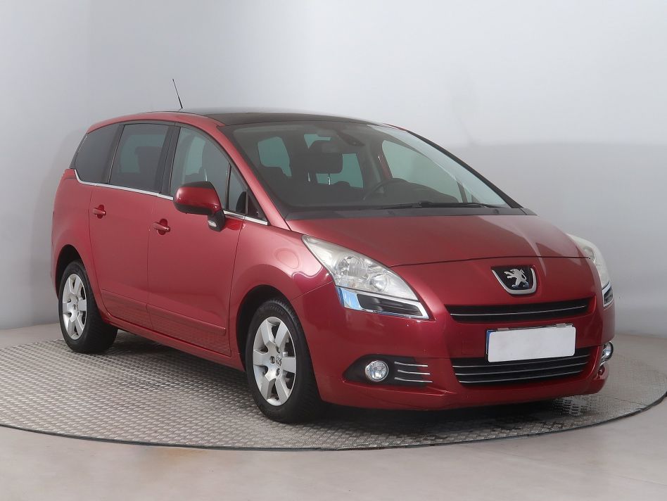 Peugeot 5008 - 2011