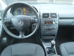 Mercedes-Benz A 2005