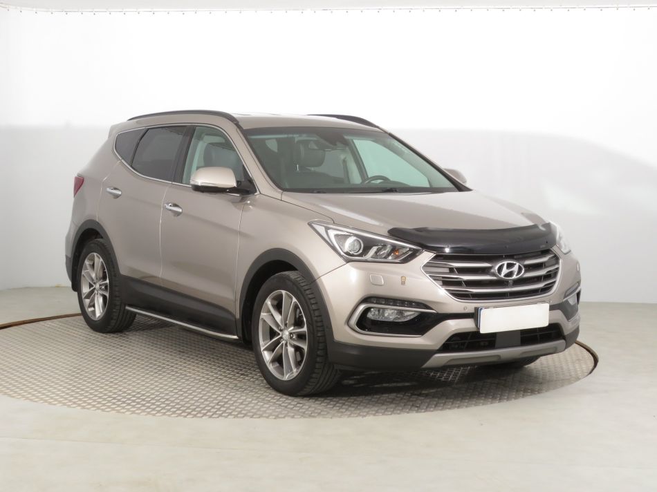 Hyundai Santa Fe - 2016
