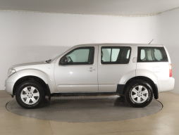 Nissan Pathfinder 2005