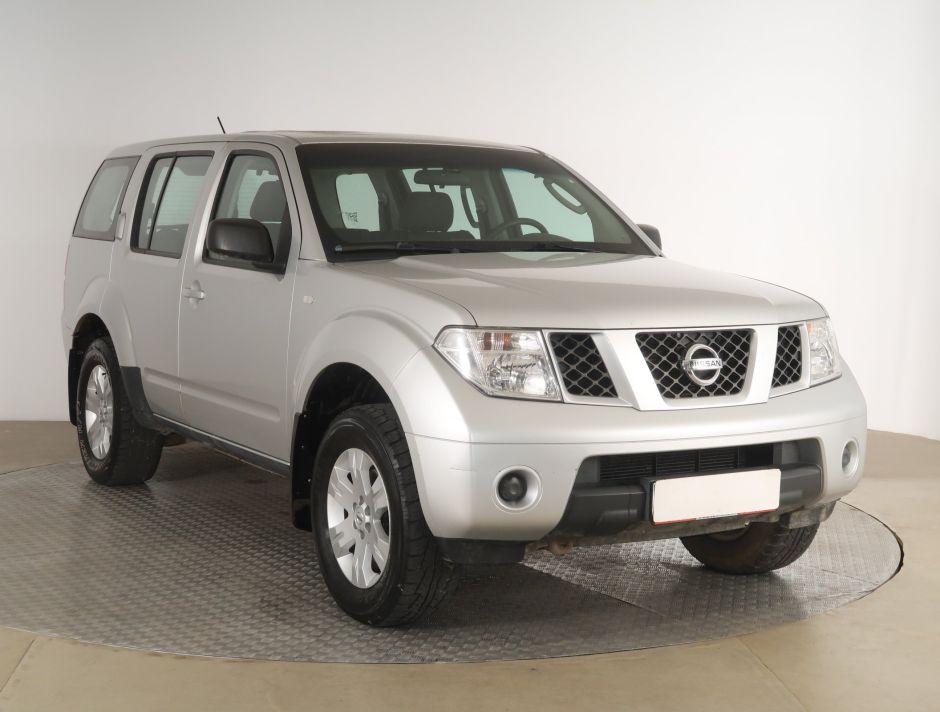 Nissan Pathfinder - 2005