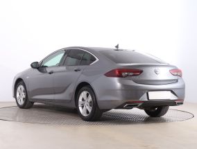 Opel Insignia - 2021