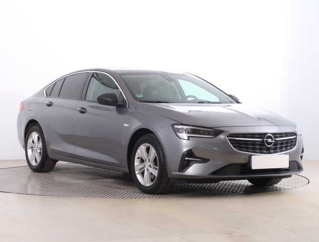 Opel Insignia 2021
