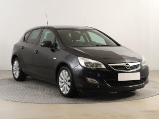 Opel Astra, 2012