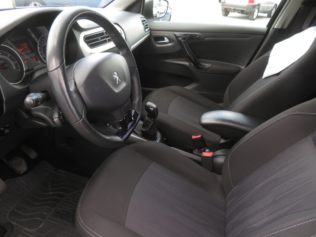 Peugeot 301