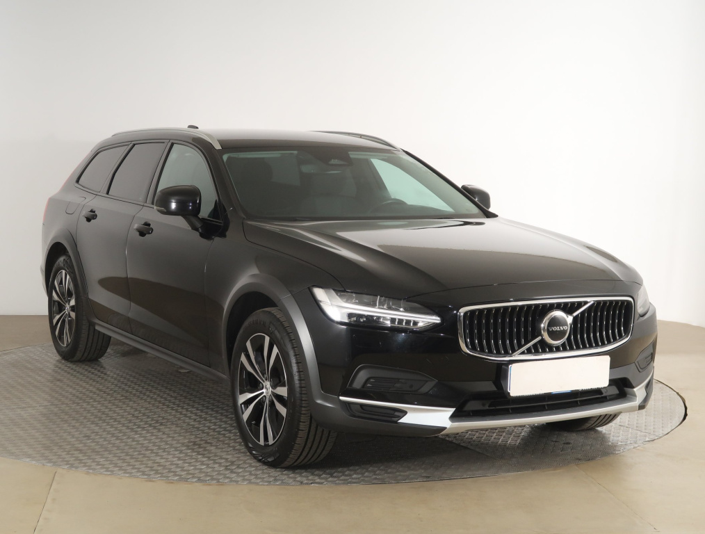 Volvo V90 Cross Country