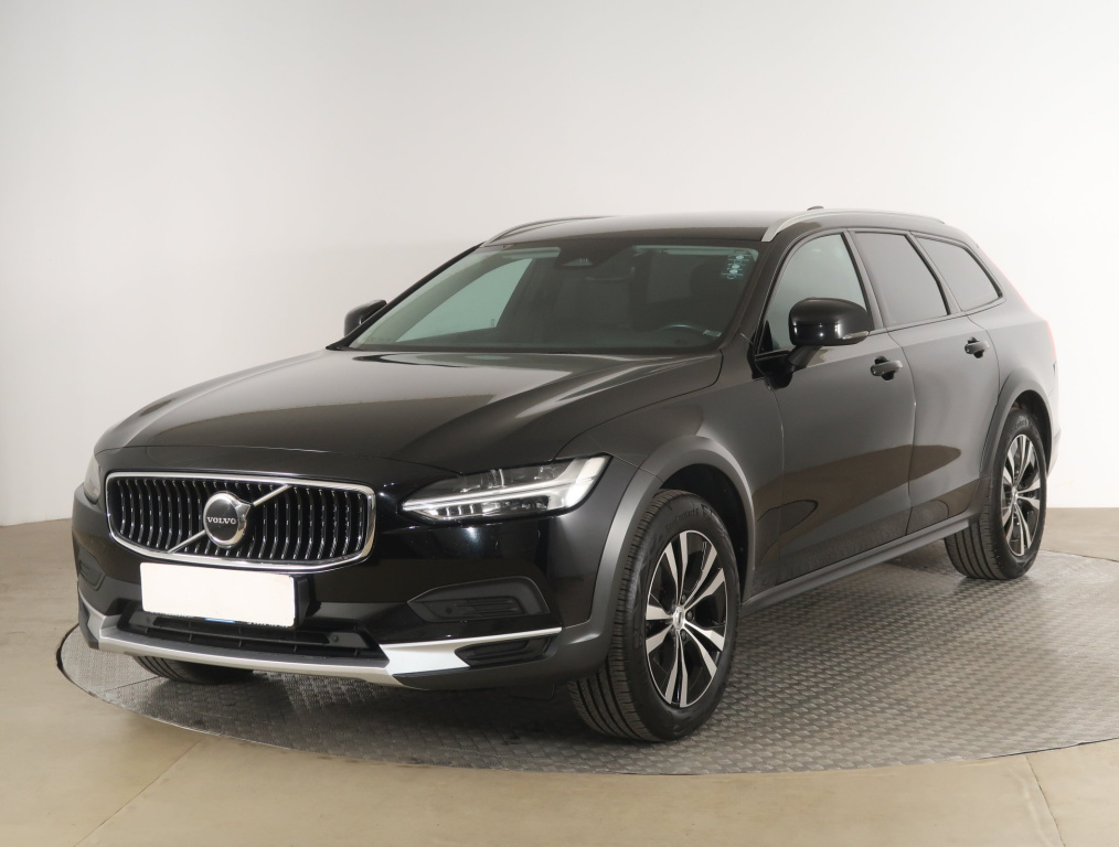 Volvo V90 Cross Country