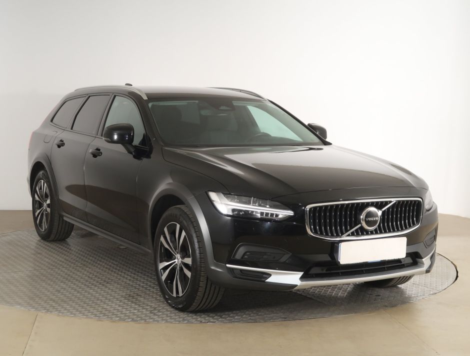 Volvo V90 Cross Country - 2021