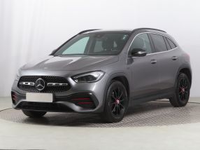 Mercedes-Benz GLA - 2021