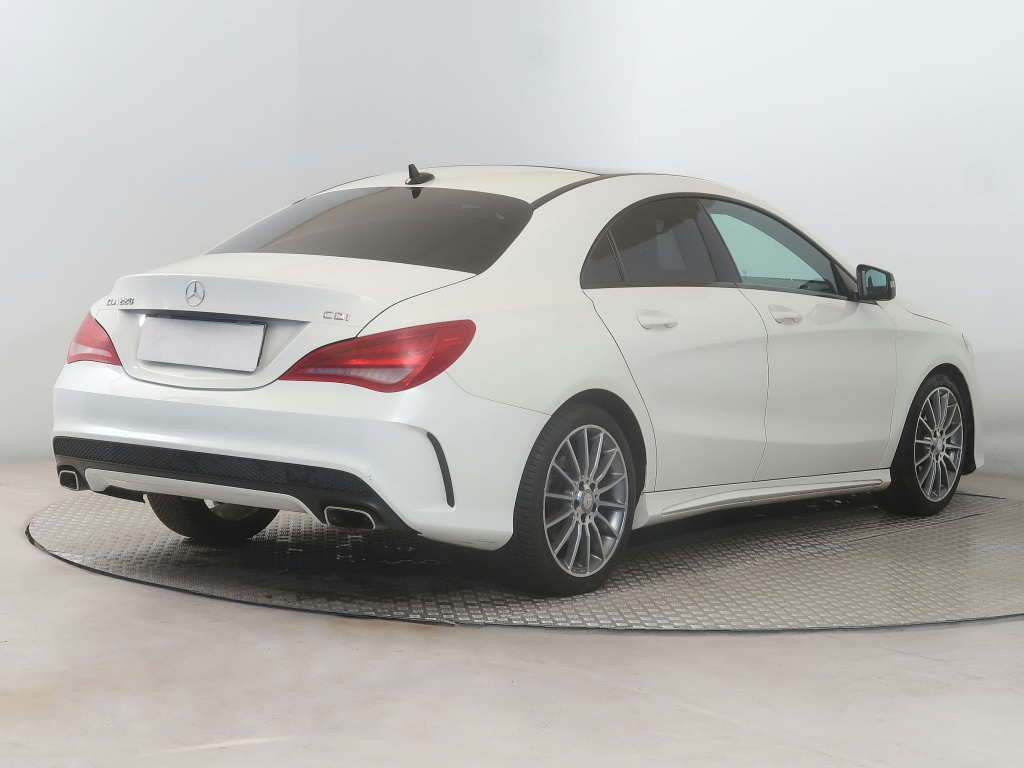 Mercedes-Benz CLA