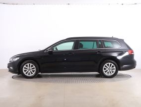 Volkswagen Passat - 2022
