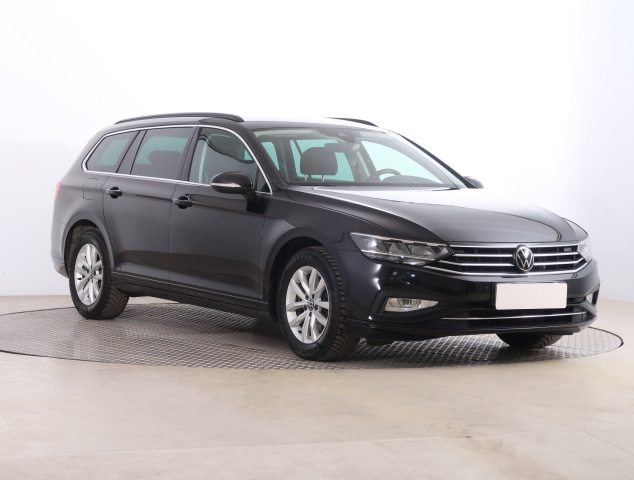 Volkswagen Passat 2022