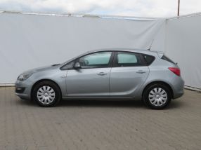 Opel Astra - 2014