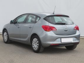 Opel Astra - 2014
